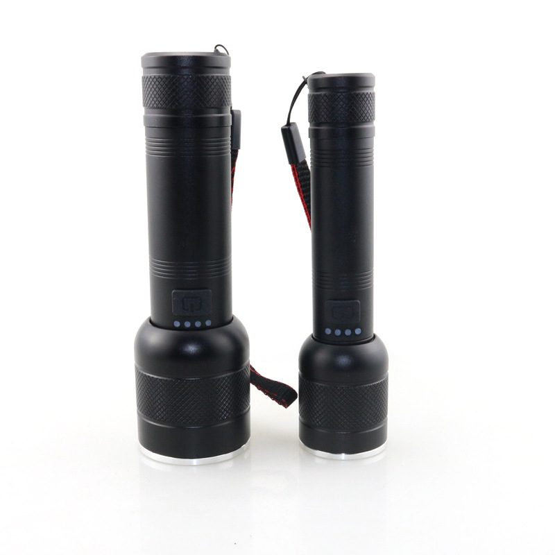 P70 USB töltésű zseblámpa, alumíniumötvözet test, 3000mAh 26650 akkumulátor, 20W, 200–500 m hatótáv, 360° forgás