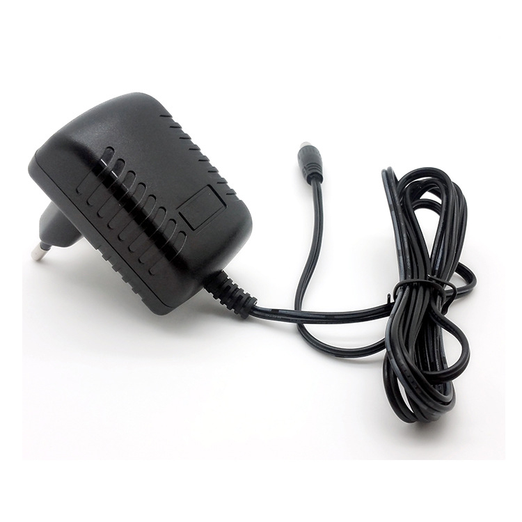 AC/DC maitinimo šaltinis LED varinės vielos girliavai, 12V 0.5A, 6W, PWM, pilnas tiltas, IP20, CE/GS