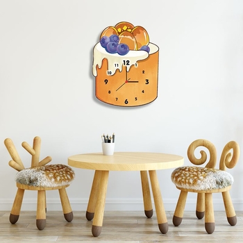 Sieninis laikrodis su torto motyvu ir animaciniu stiliumi, medinis korpusas, kvarcinis mechanizmas, termiškai dengtas skydelis