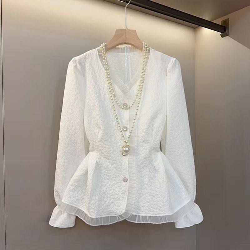 Риза с V-образно деколте, дълги ръкави, градски стил, копчета по планка, стандартна кройка