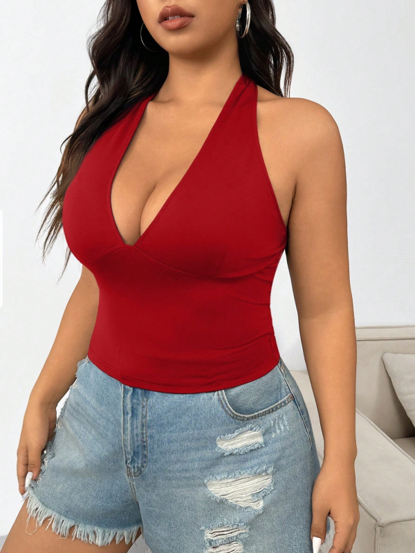 Дамски халтер топ със секси стил, slim fit, къс модел, еднотонен плат, полиестер 95% и спандекс