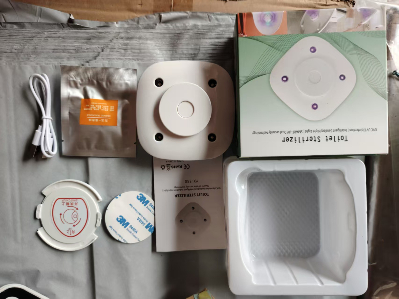 Tualetes sterilizators ar UV sensoru un dezodorējošu lampu, uzlādei, pogas slēdzis, PVC, ≤36V, 200 g