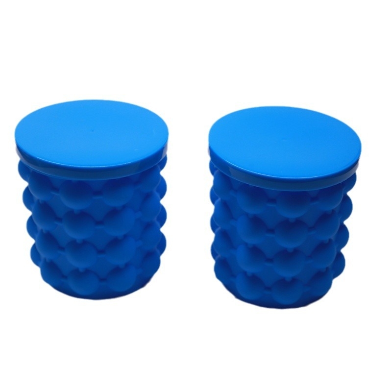 Silikoninis ledų kibiras su izoliacija greitam aušinimui, apvalus, šiuolaikiškas minimalistinis dizainas.