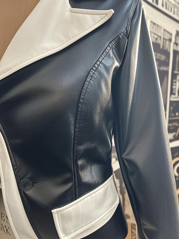 Moteriška PU imitacinės odos striukė su atlapine apykakle, ilgomis rankovėmis, užsegimas vienu mygtuku, poliesteris