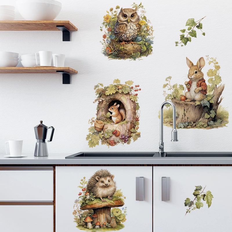 PVC falikép matrica – vízálló, dekoratív; erdei állat motívum; 1 db; nappali vagy hálószoba számára; rajzfilm-stílus, sík falikép.