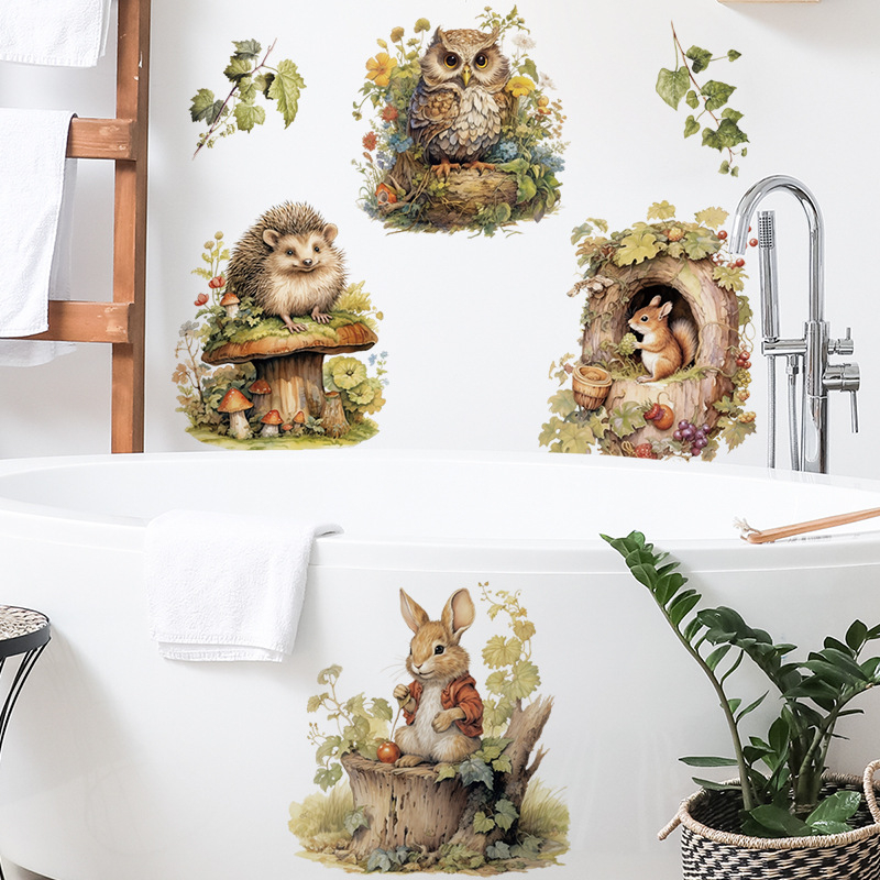 PVC falikép matrica – vízálló, dekoratív; erdei állat motívum; 1 db; nappali vagy hálószoba számára; rajzfilm-stílus, sík falikép.