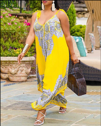 Φόρεμα με V‑λαιμό και τιράντες; πολυεστέρας ύφασμα; 70% πολυεστέρας; 140 g/m²