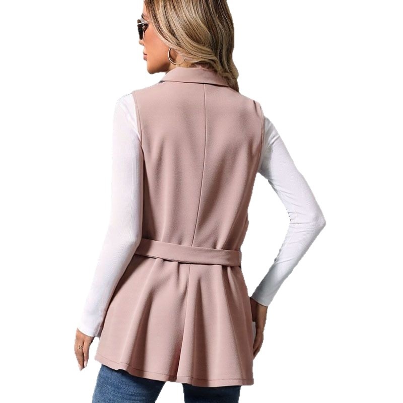 Varrukateta vest, slim-fit lõige, kahe nupu plokk, ülikonna krae, polüester 95%+