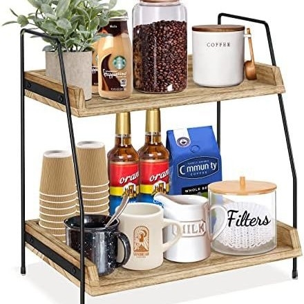 Двуетажна поставка от желязо и дърво за козметика и хигиенни продукти на бюро