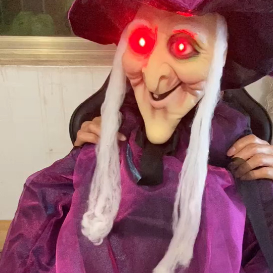 Halloweenre szánt elektromos függő szellem — műanyag anyag, ravasz félelmetes stílus; Termékkategória: elektromos függő szellem; Dekor rekvizitok a helyszínhez