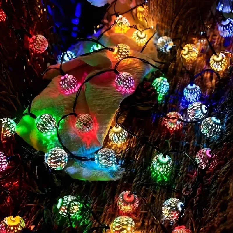 Függő LED-sor lámpa, marokkói golyó alakú fémszféra, modell CL-MLGQ01, 100 lm, 3V, dimmelhető