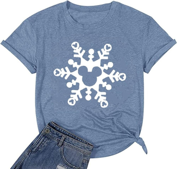 Μπλουζάκι με στρογγυλό λαιμό, κοντά μανίκια, βαμβακο-πολυεστέρα ύφασμα (70–80% βαμβάκι, έως 30% πολυεστέρας), γεωμετρικό σχέδιο, χαλαρή γραμμή, χειμώνας 2024