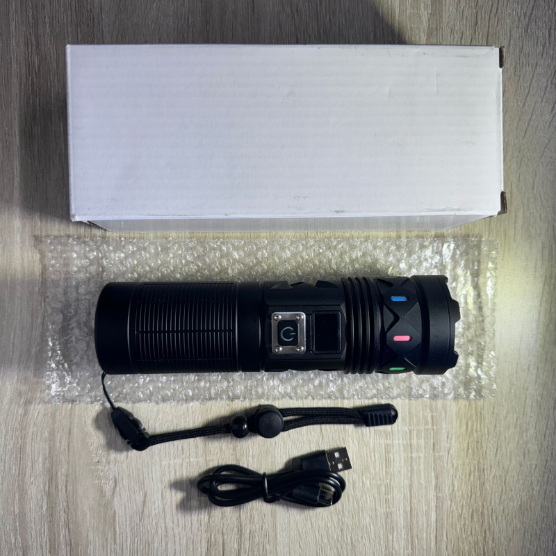 Skywolfeye 30W alumíniumötvözetes zseblámpa fehér lézerrel, 3 módú teleszkópos zoom, Type-C töltés, hatótávolság ≥ 500 m