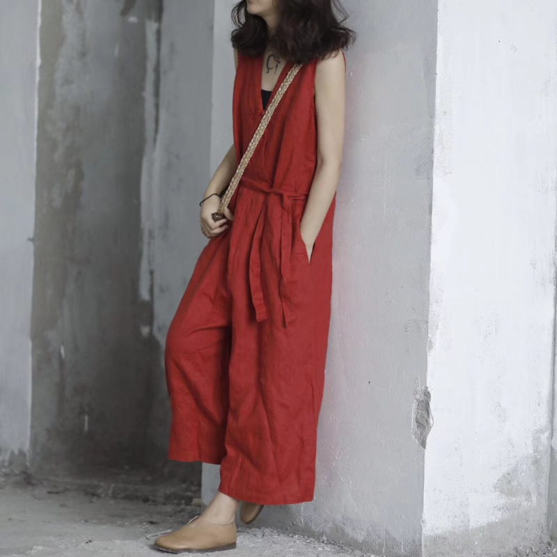 Женски гащеризон с презрамки от ленено-хемпова смес, свободна кройка, висока талия, широки крачоли