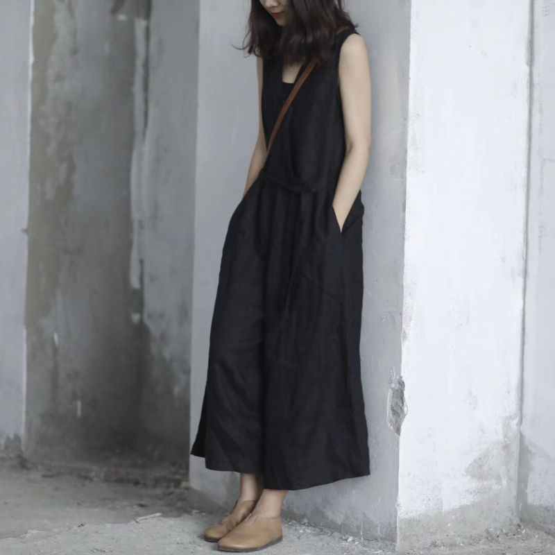 Женски гащеризон с презрамки от ленено-хемпова смес, свободна кройка, висока талия, широки крачоли