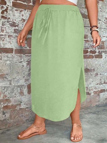 Γυναικεία φούστα μεγάλου μεγέθους, casual με σχίσιμο και τιράντα, μεσαίου μήκους, μονόχρωμη, πολυεστέρας-ελαστάν