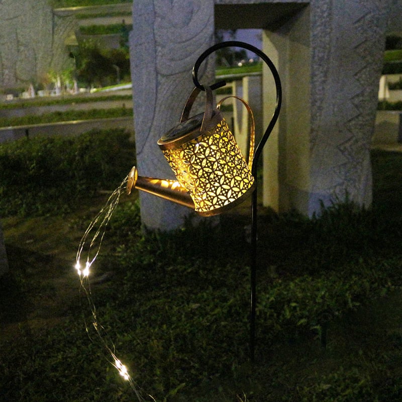 Kovácsoltvas napelemes kerti lámpa zuhanyfej-stílusú, meleg fény, 0,06 W, 2 V, 6–12 óra üzemidő