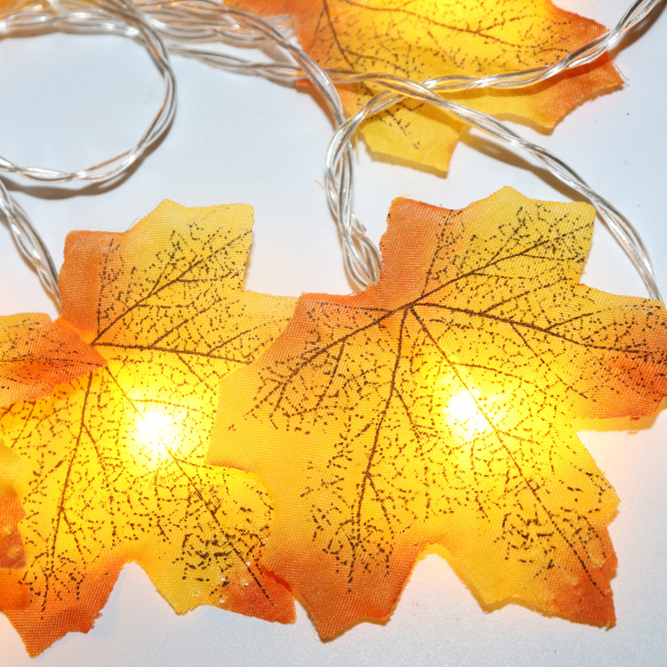 LED гирлянди във формата на кленов лист с USB кутия за батерии за външна употреба, 4.5V, IP44