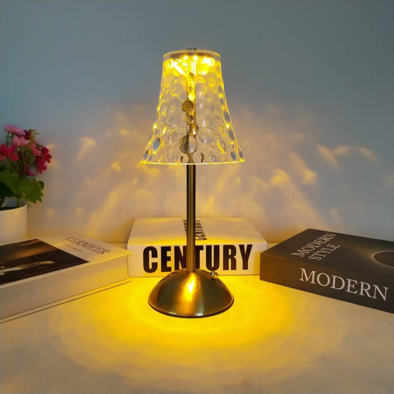 Stalo lemputė su krištolo luksu, trijų lygių šviesos reguliavimas, projekcija, nakties šviesa ir aplinkos apšvietimas, tinkama vidaus/lauko naudojimui