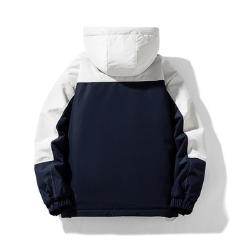 Vyrinė gobtuvinė striukė iš tankaus poliesterio, ilgomis rankovėmis, įprasto ilgio, užtrauktukas