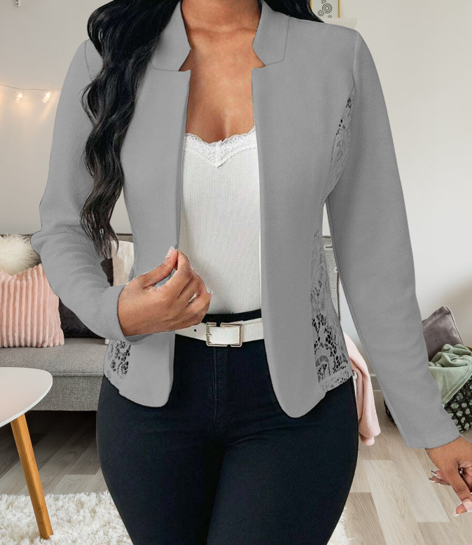 Slim-fit дантелен кардиган в стил костюм с яка за костюм, дълги ръкави, полиестер-еластанова смес.