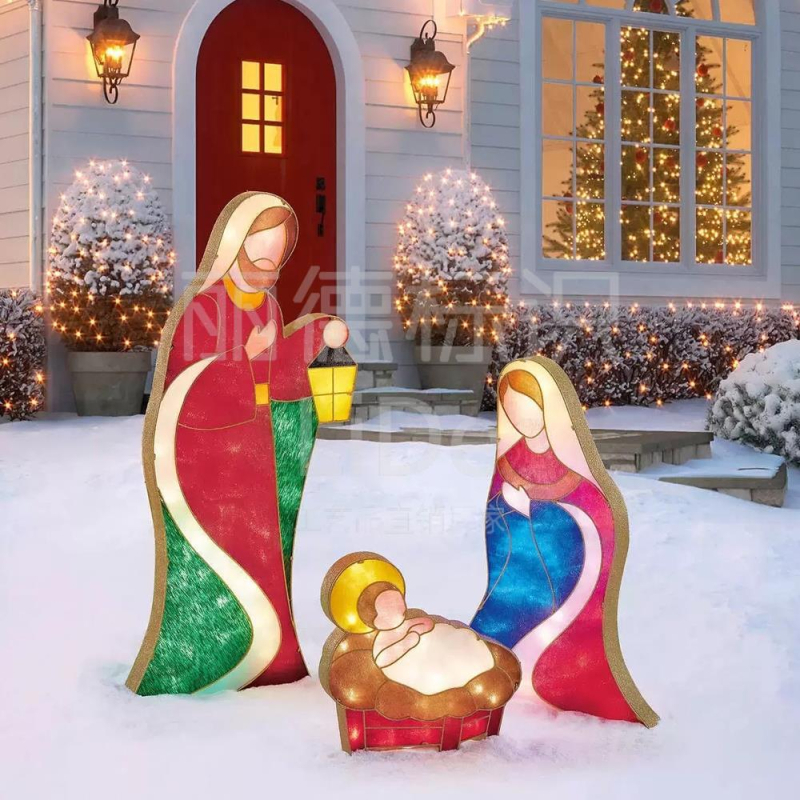 Geležinė Kalėdinė kiemo skulptūra – laimingos šeimos iš trijų asmenų figūra, lazeriu išpjauta, kategorija: personažai, tinkama kiemui, biurui ir šventyklai