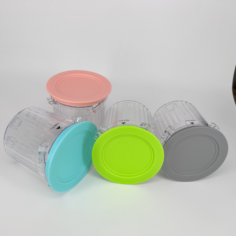 Plastikinė ledų laikymo talpykla, talpa 501–800 ml, apvali forma, tinkama naudoti mikrobangų krosnelėje, prekės ženklas 543