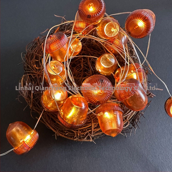 Λυχνία από χαλκό με σχέδια κολοκύθα, καρύδι και φύλλου σφενδάμου για την Ημέρα των Ευχαριστιών και τον εορτασμό της σοδειάς; 30 LED, IP44, μέγ. είσοδος 36V, 50.000 lm, τροφοδοσία με μπαταρία (QC-XH011)