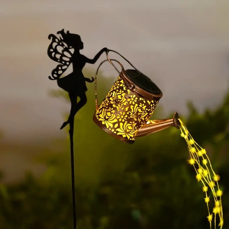 Saules enerģijas dārza lampa ar tukšu dzelzs rāmi un LED projekciju mākslai