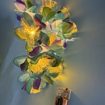 Virág alakú LED fényfüzér, IP44 védelem, 10 LED, akkumulátorral működik