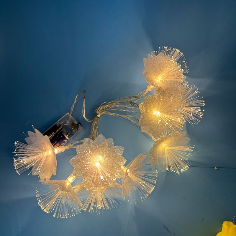 Virág alakú LED fényfüzér, IP44 védelem, 10 LED, akkumulátorral működik