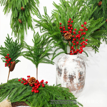 Τεχνητό χριστουγεννιάτικο στεφάνι - χειροποίητο, πλαστικό, έτοιμο για δώρο