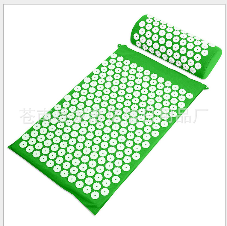 Jogo kilimėlis akupunktūros masažui – medžiaga: kempinės medvilnė; svoris 630 g; storis 15 mm; tinkamas treniruoklių įrangai, sveikatos priežiūros masažui ir kūno grožiui