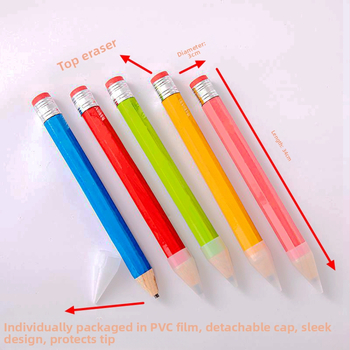 Medinis pieštukas su dauggalviu dizainu ir animaciniu motyvu; galima rašyti; blokų stiliaus dizainas