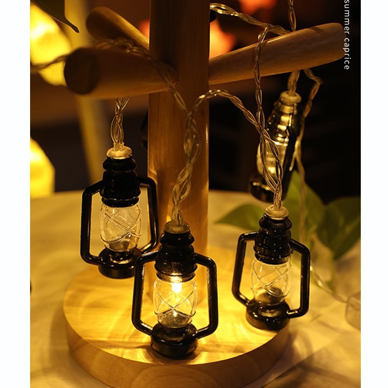 Хелоуин гирлянда със скелет и призрак, мотиви тиква и паяжина, абстрактен дизайн; захранване от батерия и USB, управление с бутон, ниско напрежение ≤36V