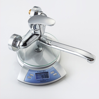 Į sieną montuojamas maišytuvas praustuvui (karštas/šaltas) — varinis korpusas, vožtuvo sėdynės skersmuo 32 mm, 0–90°C, įvado/išvado skersmuo 0.25"