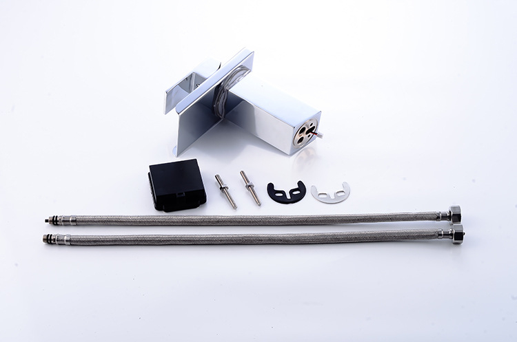 Rézből készült konyhai mosogató keverőcsaptelep, modell ZY-1707, réz szelepmag, csatlakozások 1/2 in vagy 3/8 in, 0–90°C működési tartomány