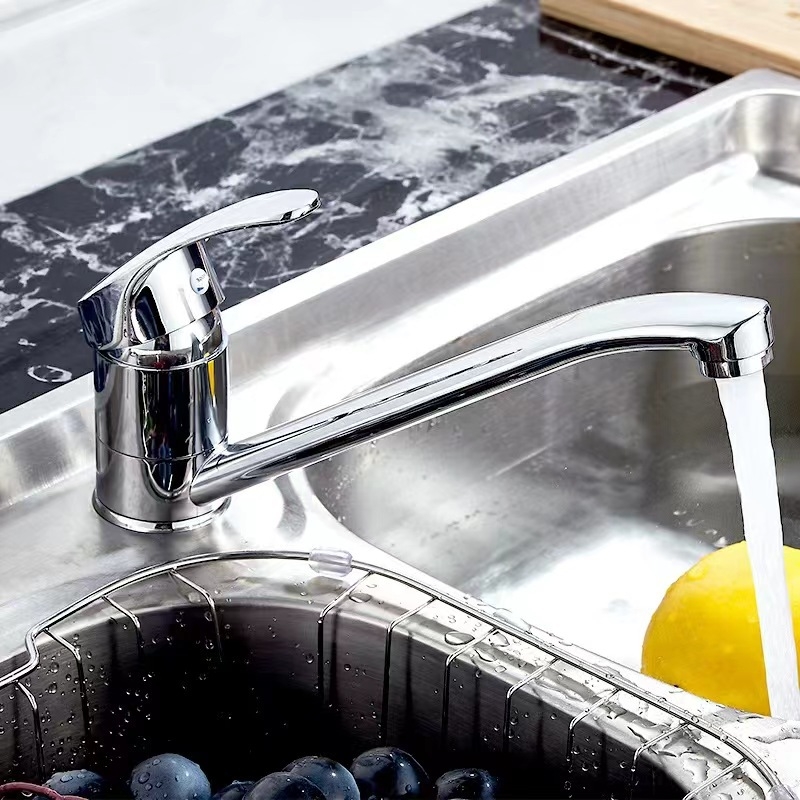 Кухненски смесител за мивка, вертикален монтаж, цинкова сплав, керамичен клапан, работна температура 1–90 °C, за единична мивка