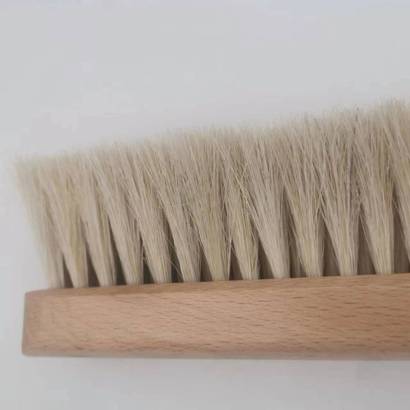 Bükkfa kabátkefe lófarok sörtékkel – ruhatisztító eszköz a márkától Baimu Lijia