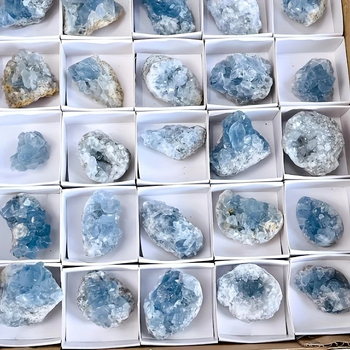 Κιανίτης κρυσταλλική συστάδα μπλοκ διακόσμησης — γεωμετρικό σχήμα (Υλικό: Κιανίτης; Κωδικός προϊόντος: Κιανίτης κρυσταλλική συστάδα; Μάρκα: Stone Brothers; Κατηγορία: Γεωμετρικό σχήμα)