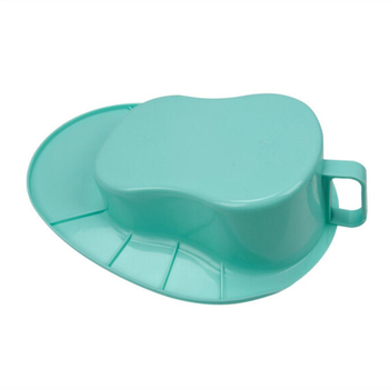 Plastmasas gultnes podiņš ar vāku, paredzēts gultā guļošiem pacientiem, biezināts dizains, apmēram 950 g, iepakojums kartonā