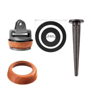 Чугунена ръчна помпа — пистон, купа от телешка кожа и гумена подложка, пълен комплект принадлежности