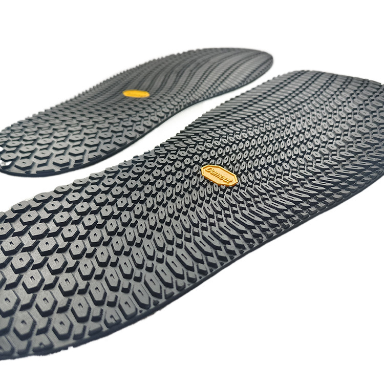 Guminių batų remonto pleistrai: priekinė pėdos dalis ir kulnas, visos pado storinimui plokštės