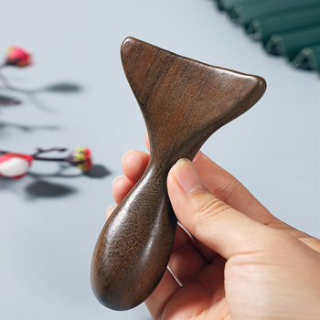 Šantalių medžio masažo skrobimo lenta su rankena, žuvies uodegos tipo, kietas medis, kaklui, kojoms ir visam kūnui masažai, rankinis, be elektros