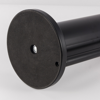 Pastatomas grindų klozeto šepetėlio ir tualetinio popieriaus laikiklis su integruota šepetėle valymui — plieninė konstrukcija, purškiamas paviršius, apvalus siluetas, lengvas prabangos stilius