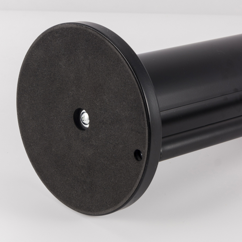 Pastatomas grindų klozeto šepetėlio ir tualetinio popieriaus laikiklis su integruota šepetėle valymui — plieninė konstrukcija, purškiamas paviršius, apvalus siluetas, lengvas prabangos stilius