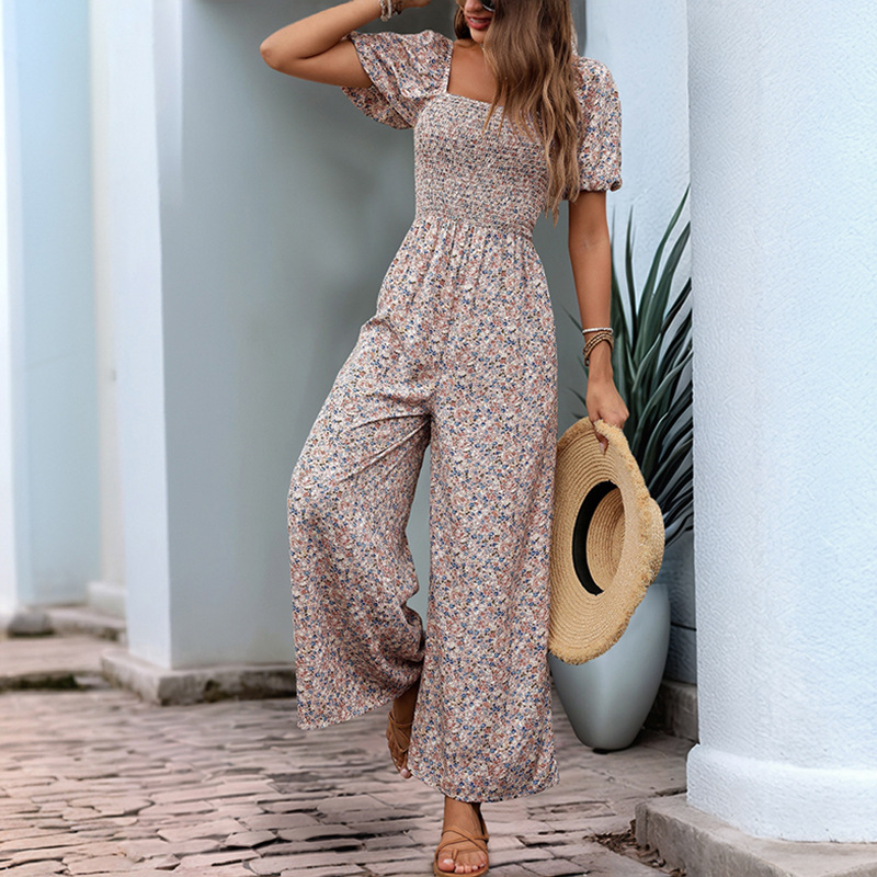 Cvjetni jumpsuit s kvadratnim izrezom, balon rukavima 3/4, visokim strukom i širokim hlačama, poliester
