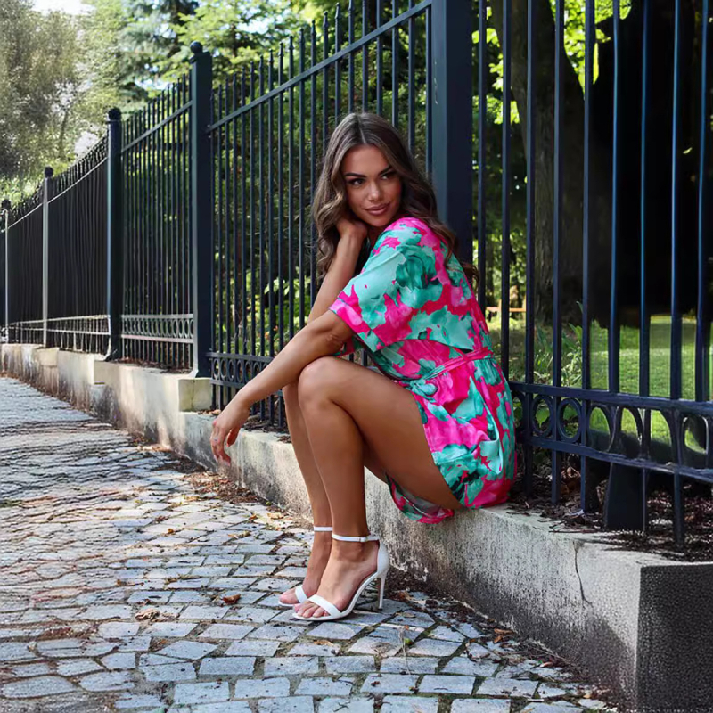 Overál V-nyakú, mintázat, 3/4-ujjú, egyenes szárú