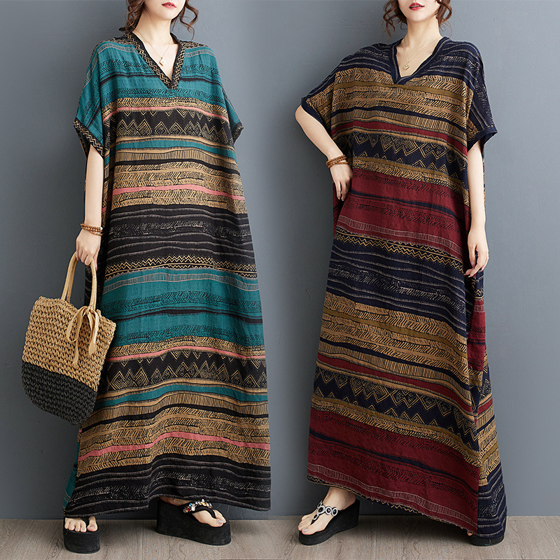 Rochie midi din bumbac și in, în dungi, stil retro-literar, decolteu în V, talie lejeră, mâneci de tip bat, croi tridimensional