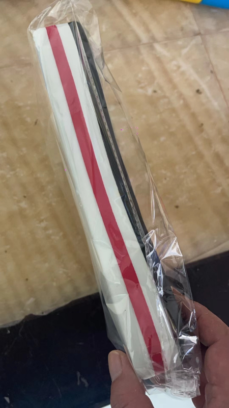 Nyaktartó masszázspárna húzási és ortozissal – XMG modell 445345, polietilén anyag, doboz 60, egészségügyi masszázs